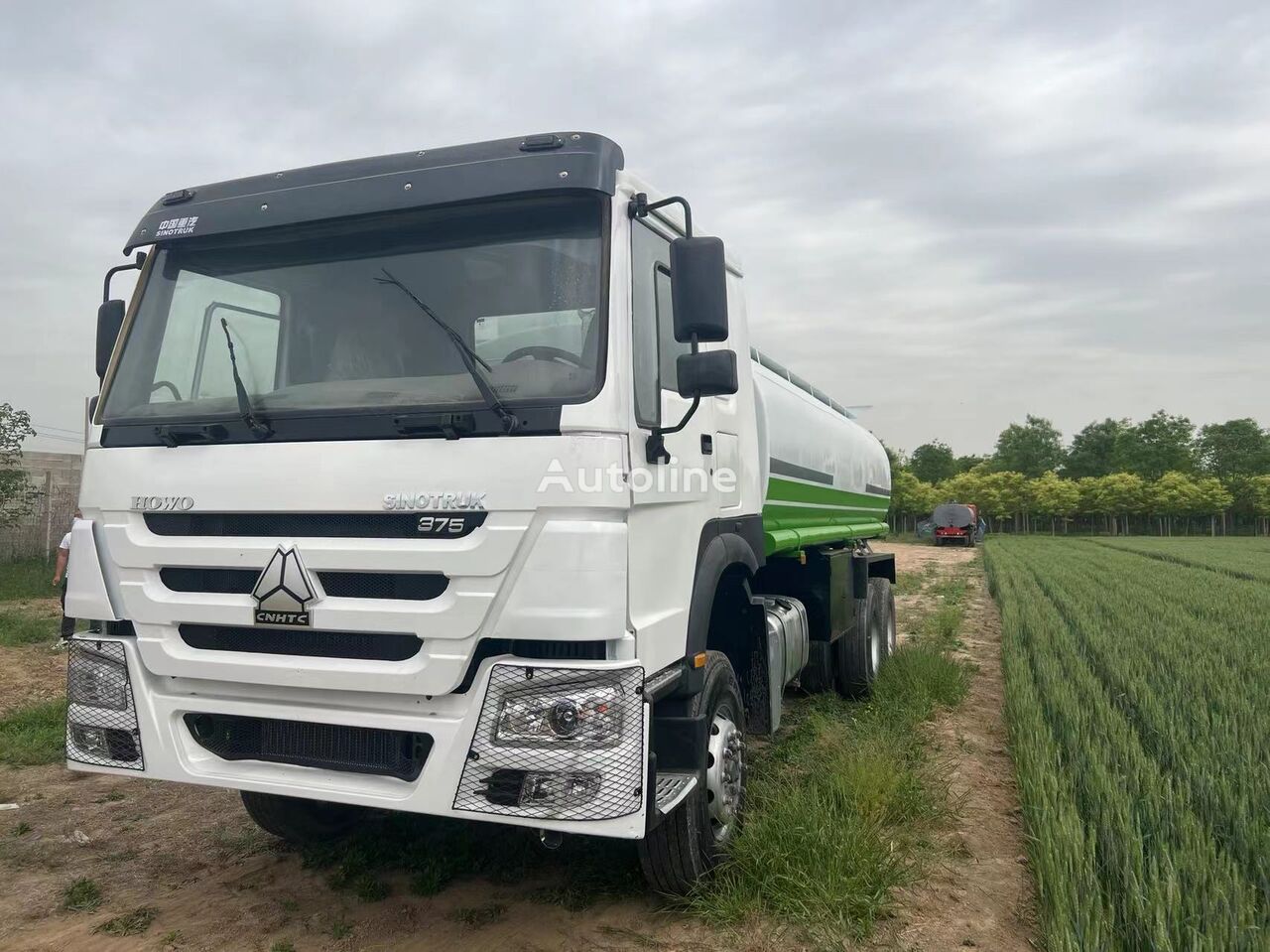 camion de carburant Sinotruk Howo neuf