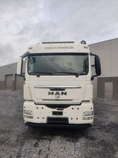 camion silo MAN GS 33.440