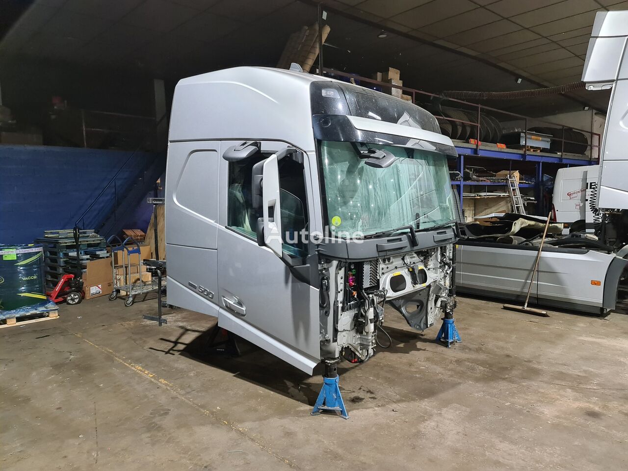 cabine Volvo FH 2021 pour tracteur routier Volvo FH endommagée