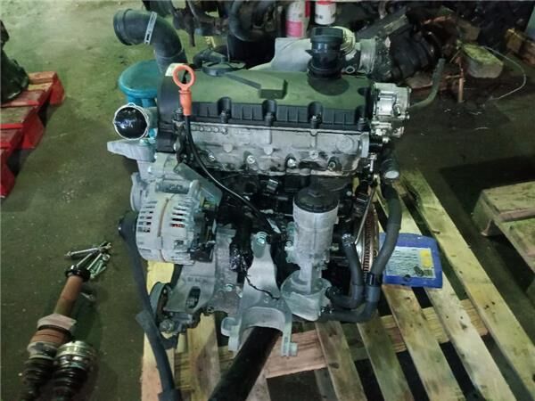 moteur Motor Completo Volkswagen T5 Transporter (7H)(04.2003->) 1.9 Com pour véhicule utilitaire Volkswagen T5 Transporter (7H)(04.2003->) 1.9 Combi (largo) techo elevado [1,9 Ltr. - 62 kW TDI CAT (BRR)]