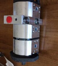pompe hydraulique Mini incarcator Bobcat pour Bobcat 864