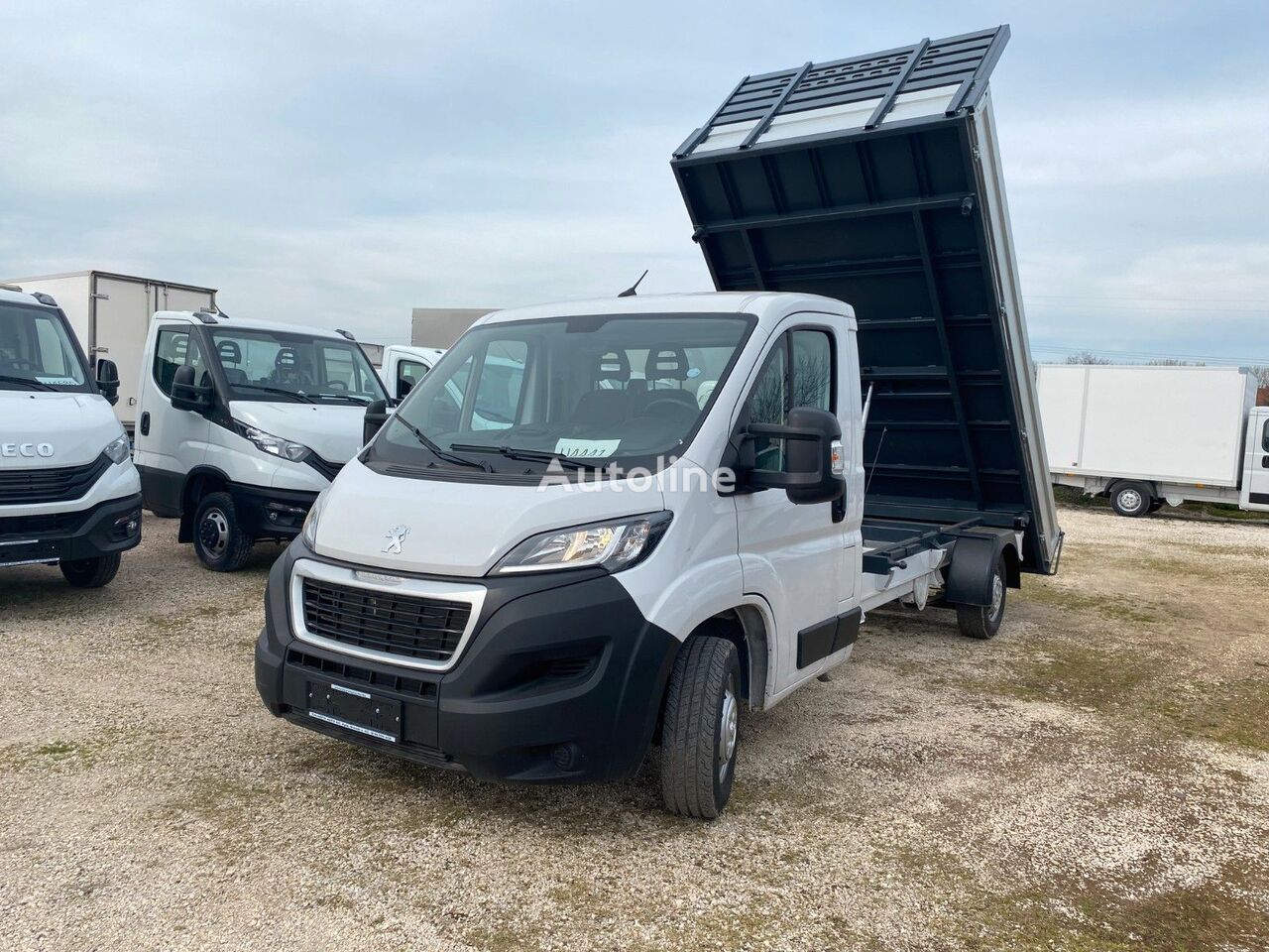 Camion rideaux coulissants < 3,5t Peugeot BOXER à vendre